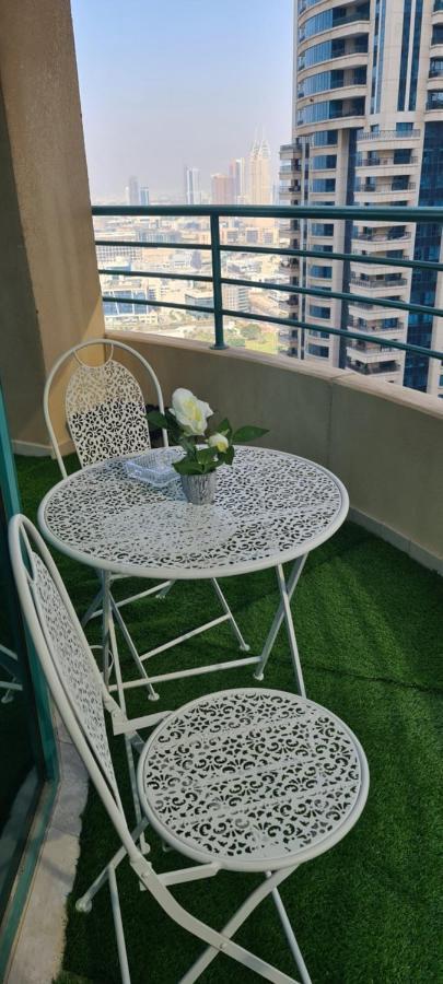 Green Sky Hostel Dubai Ngoại thất bức ảnh