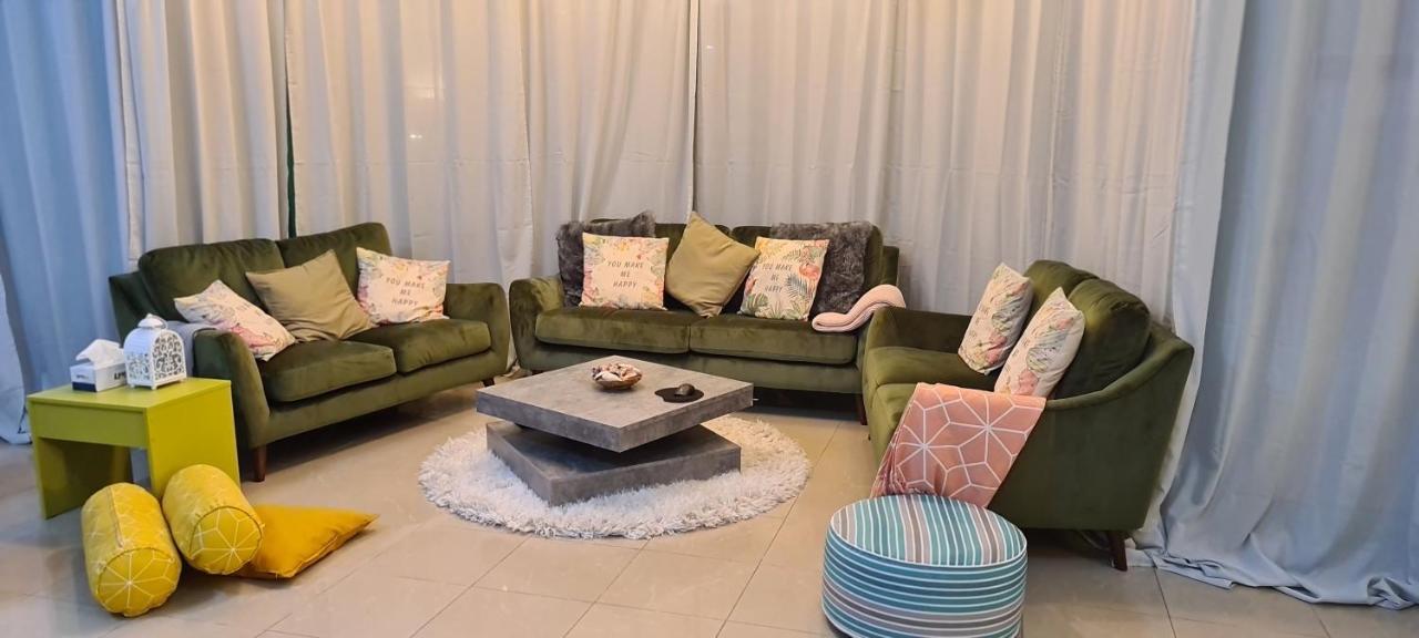 Green Sky Hostel Dubai Ngoại thất bức ảnh