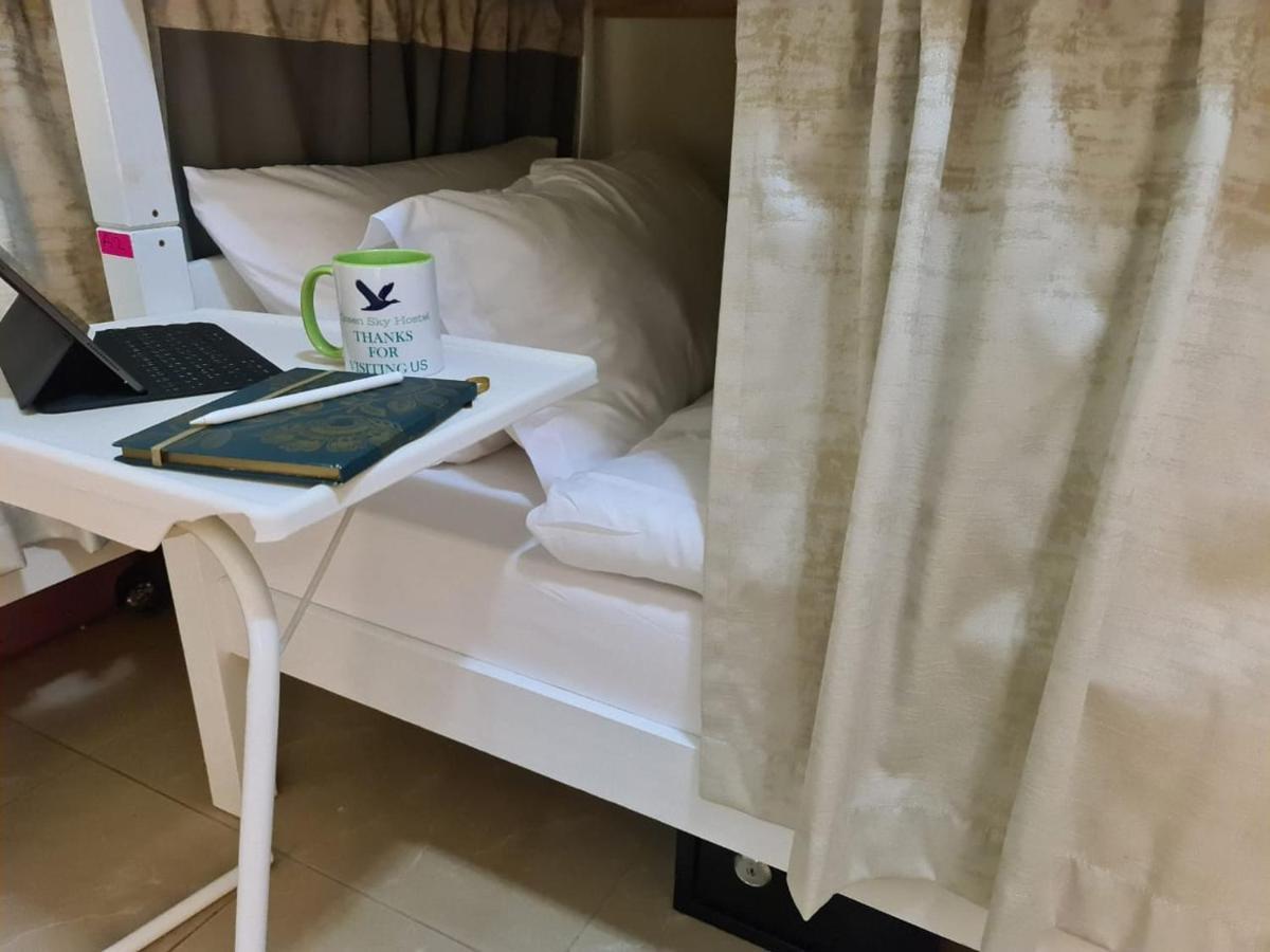 Green Sky Hostel Dubai Ngoại thất bức ảnh