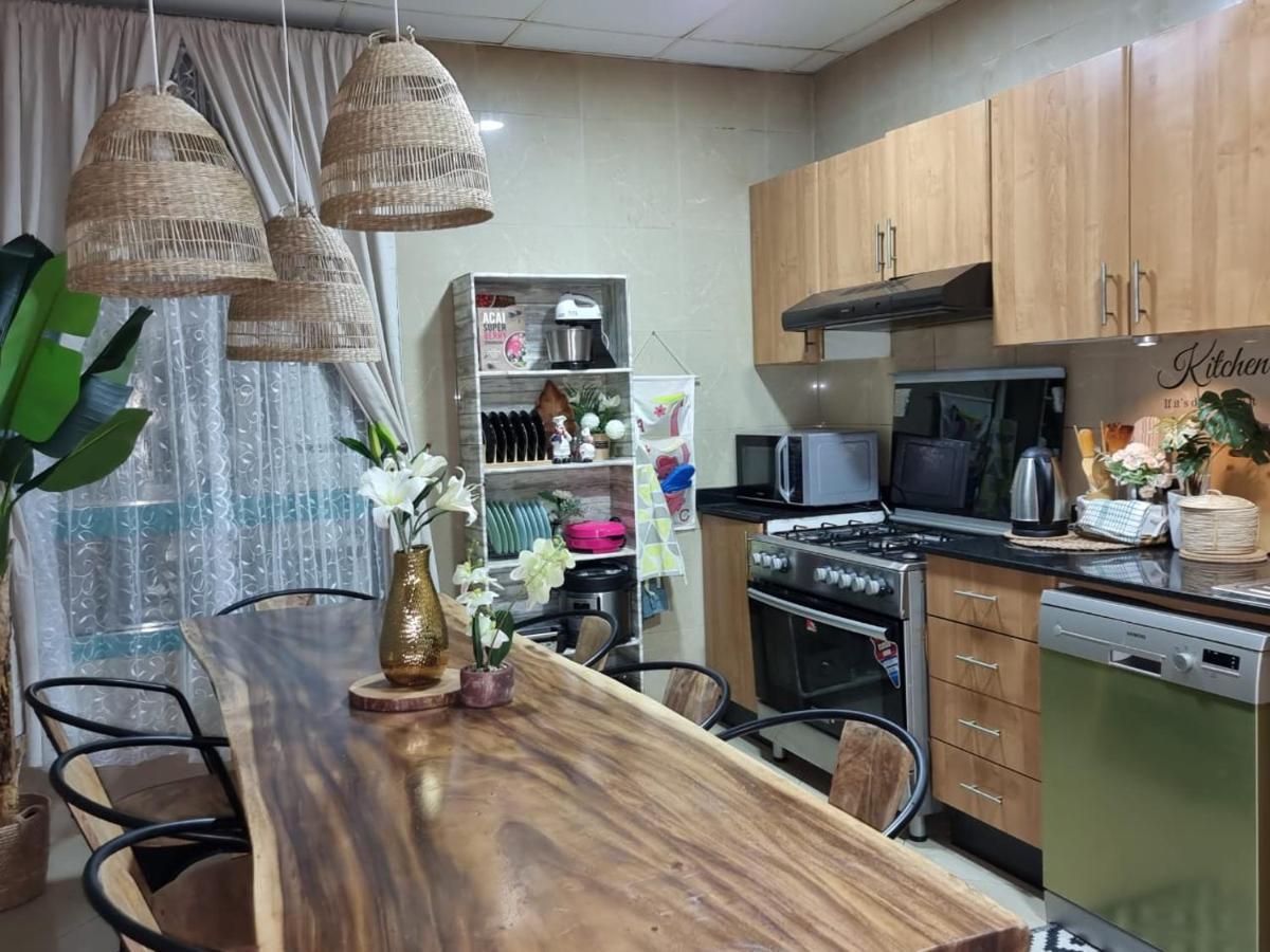 Green Sky Hostel Dubai Phòng bức ảnh
